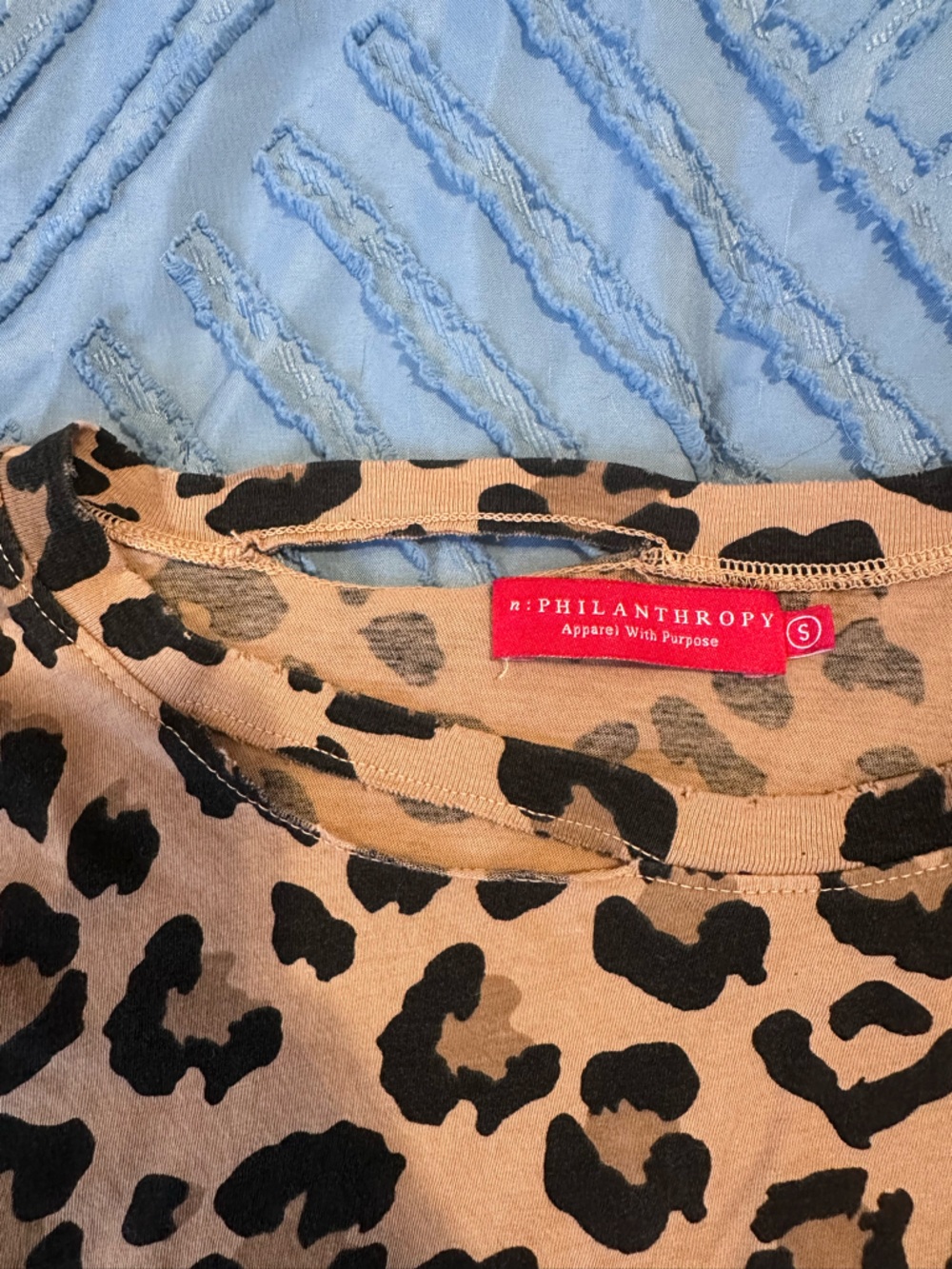 n:PHILANTHROPY Leopard Print Short Sleeve Tee - Brown/Black distressed - Picture 3 of 4